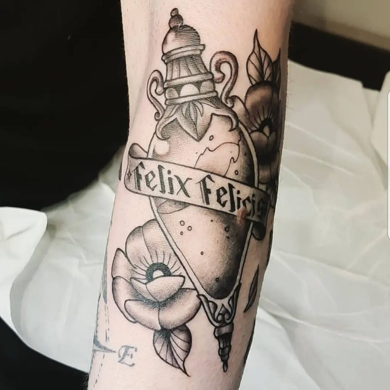 Nero Tattoo Shop Tatouage Cesson Sevigne Monsieur Alfred 7 Nero Tattoo Shop Tatouage Cesson Sevigne Monsieur Alfred 7