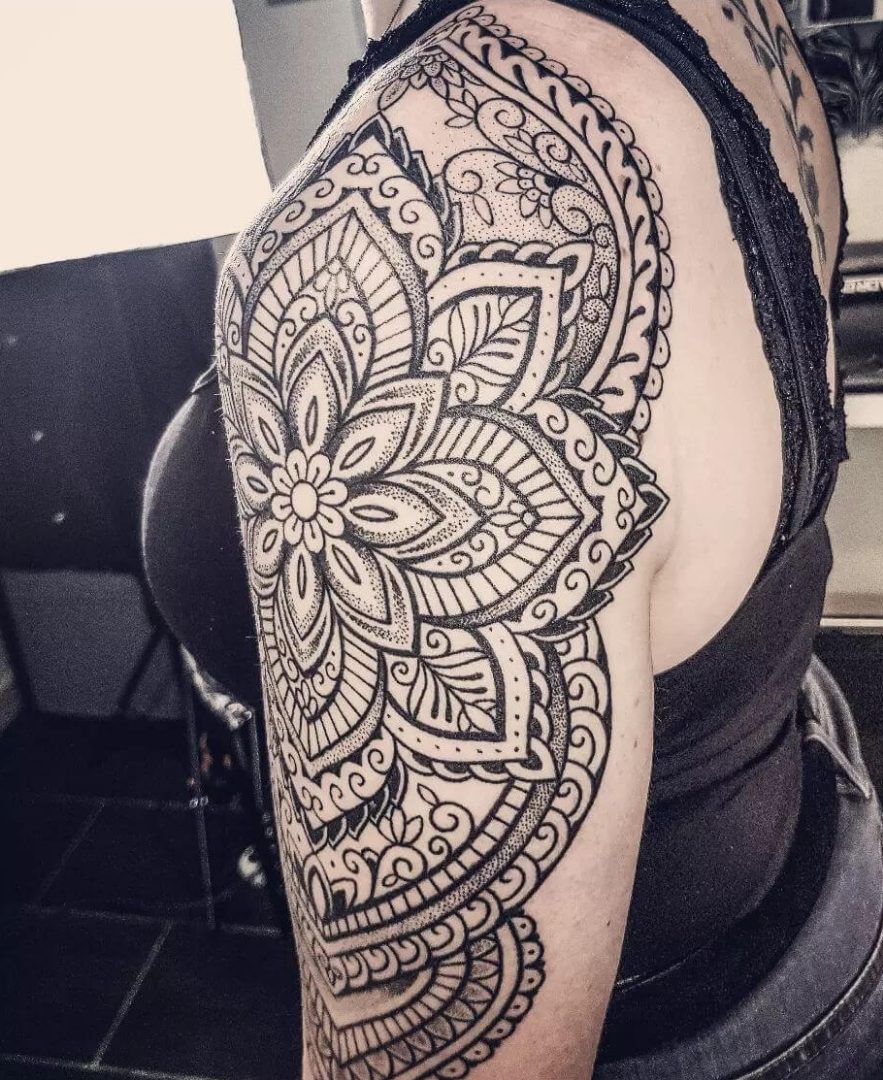 Nero Tattoo Shop Tatouage Cesson Sevigne Slide 3