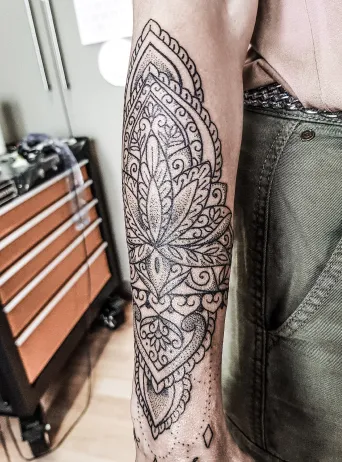 Nero Tattoo Shop Tatouage Cesson Sevigne Nero 4 02 Nero Tattoo Shop Tatouage Cesson Sevigne Nero 4 02