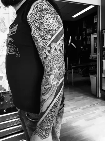 Nero Tattoo Shop Tatouage Cesson Sevigne Nero 5 07 Nero Tattoo Shop Tatouage Cesson Sevigne Nero 5 07